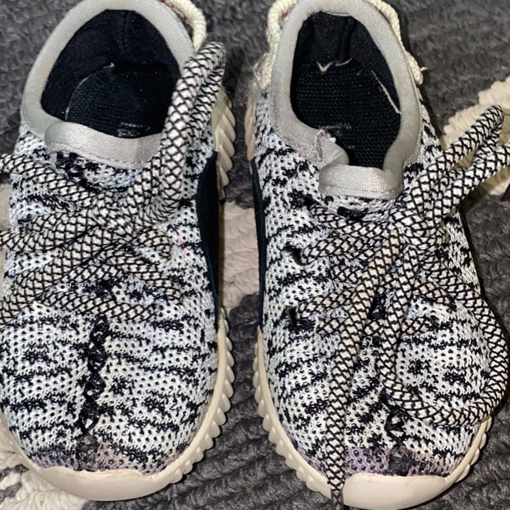 Toddler 4-5 shoe
